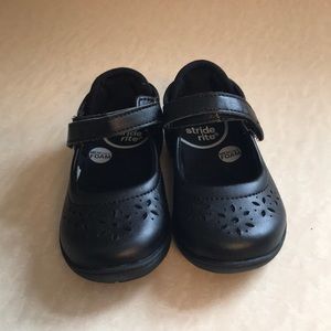 NEW Stride Rite Size 5.5W Black Mary Janes